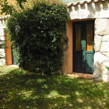 Hotel San Pantaleo Bagian luar foto