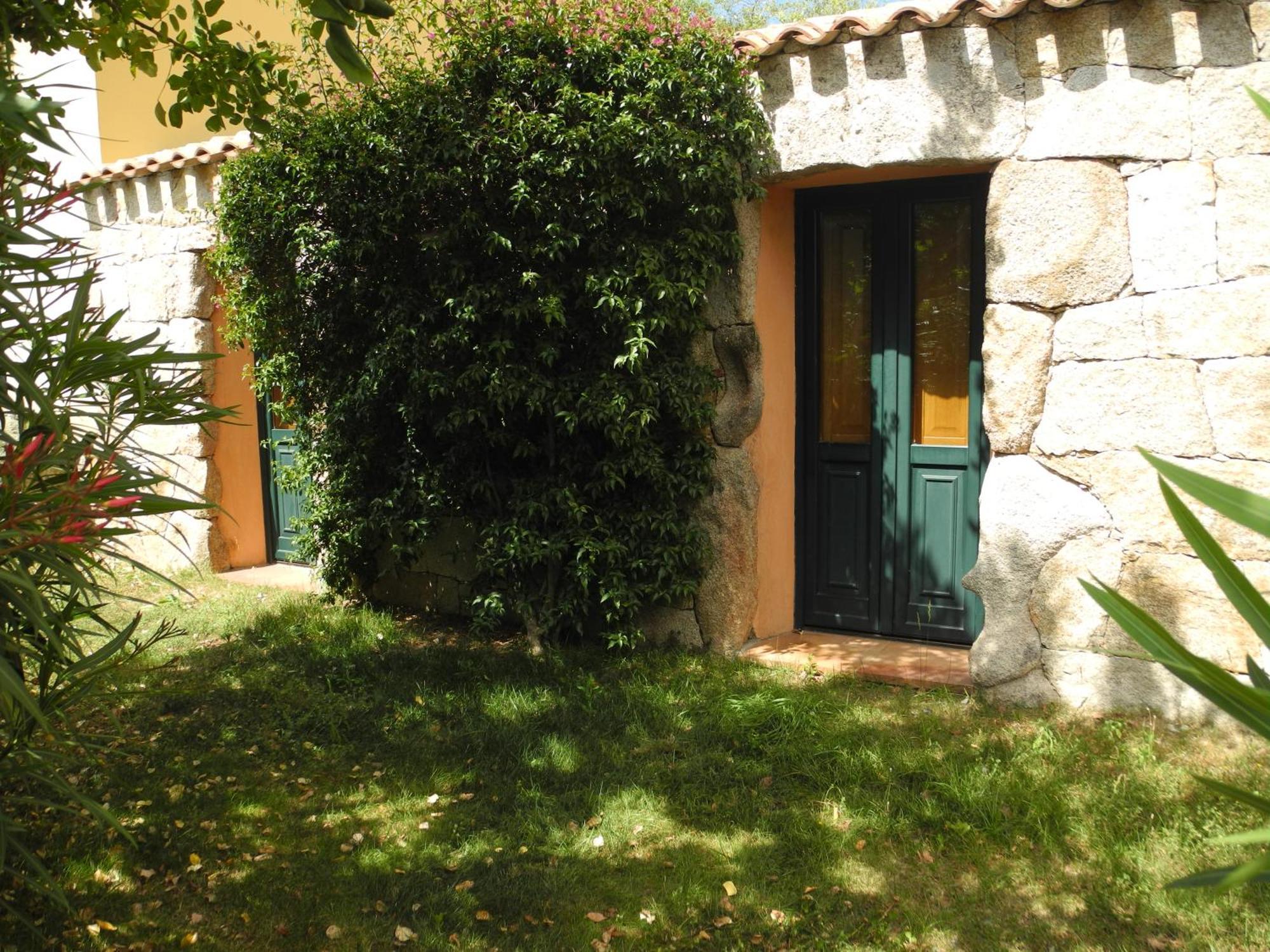 Hotel San Pantaleo Bagian luar foto