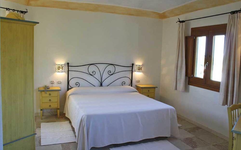 Hotel San Pantaleo Bagian luar foto