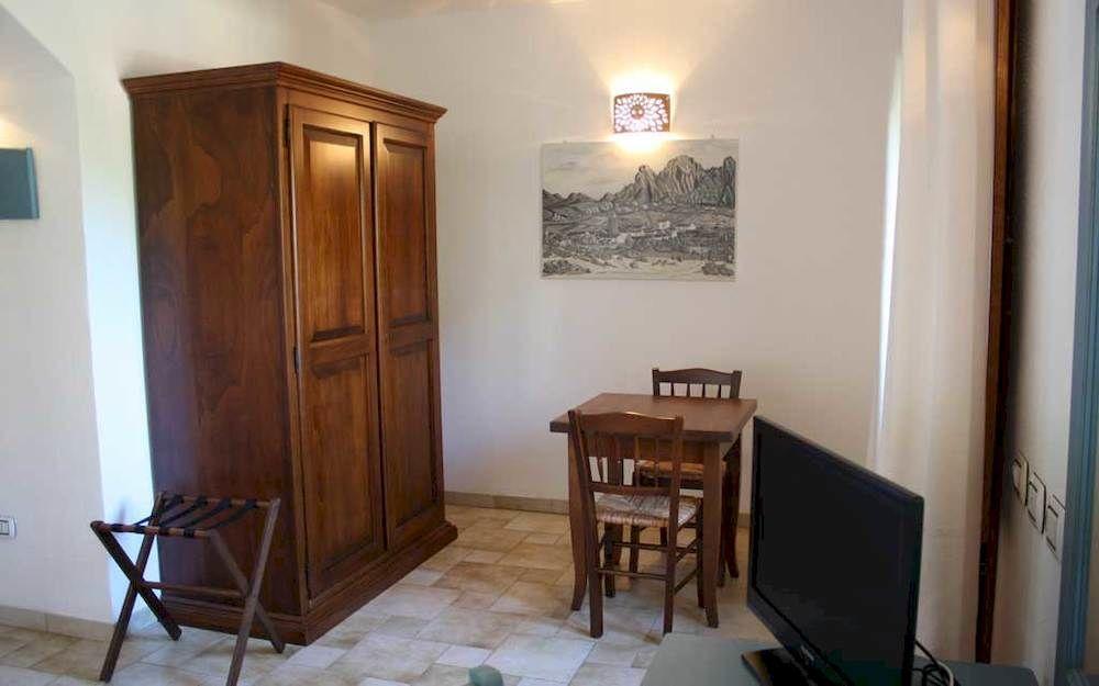 Hotel San Pantaleo Bagian luar foto