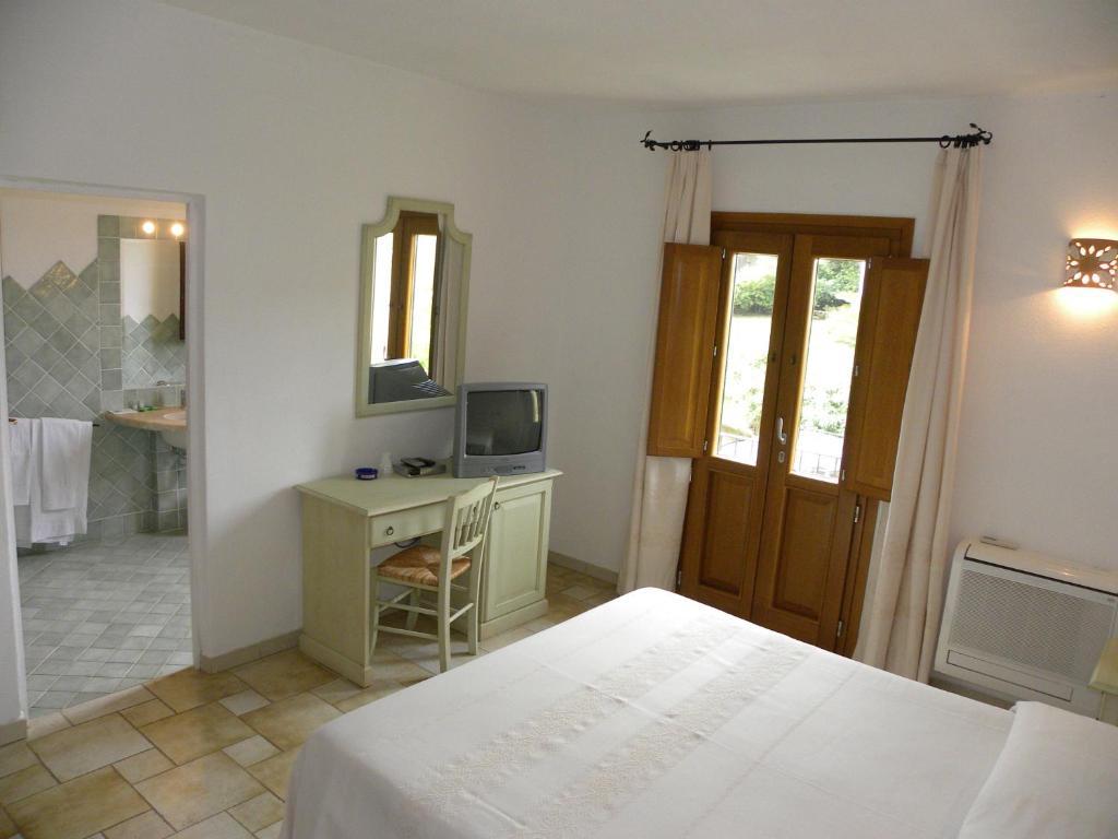 Hotel San Pantaleo Ruang foto
